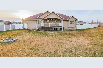 3942 N 2650 W, Farr West, UT 84404 - Photo 39