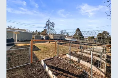 3705 S 2025 W, Roy, UT 84067 - Photo 27