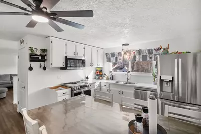 3705 S 2025 W, Roy, UT 84067 - Photo 5