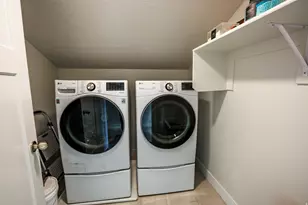 9817 N Aaron Ave, Eagle Mountain, UT 84005 - Photo 15