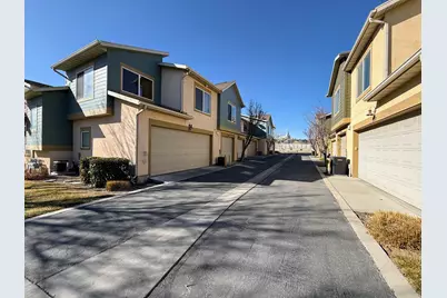 3786 W Broadwick Rd, South Jordan, UT 84095 - Photo 29