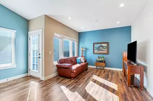 10774 S Navarro Way, South Jordan, UT 84095 - Photo 7