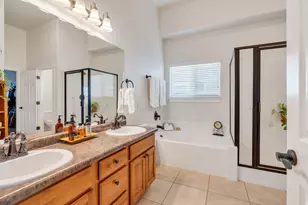 10774 S Navarro Way, South Jordan, UT 84095 - Photo 13