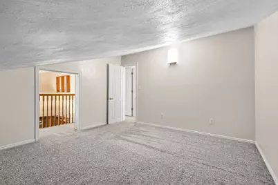 9153 S Jefferson Pl, Sandy, UT 84070 - Photo 13