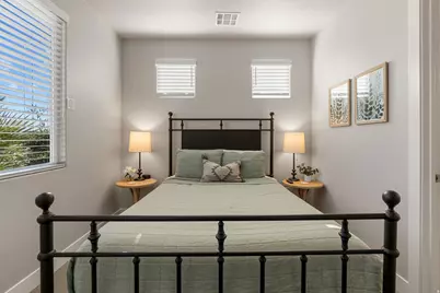 1359 N Paseos St, Washington, UT 84780 - Photo 33