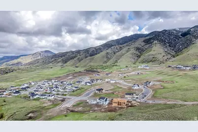 649 E 250 N #16, Providence, UT 84332 - Photo 7