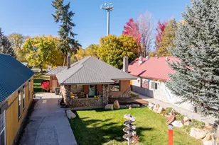 237 S 7400 E, Huntsville, UT 84317 - Photo 3