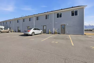 2460 W 450 N #24, Tremonton, UT 84337 - Photo 23