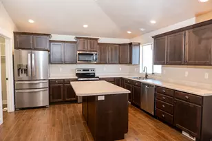 214 W Williams Ln, Grantsville, UT 84029 - Photo 5