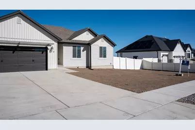 214 W Williams Ln, Grantsville, UT 84029 - Photo 3