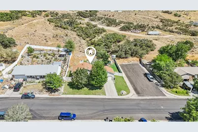 897 S Cherokee Dr, Pleasant Grove, UT 84062 - Photo 27