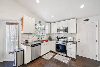 897 S Cherokee Dr, Pleasant Grove, UT 84062 - Photo 11