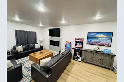 140 W 150 S, Garden City, UT 84028 - Photo 3