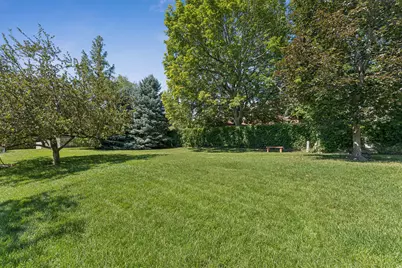 464 N D St E, Salt Lake City, UT 84103 - Photo 27