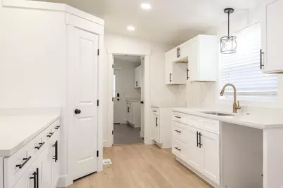 161 N Main St, Coalville, UT 84017 - Photo 5