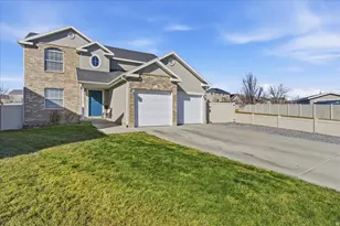 427 W Cinnamon Circle, Saratoga Springs, UT 84045 - Photo 1