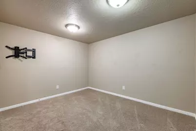 11067 S Cascabel Dr W, South Jordan, UT 84009 - Photo 17