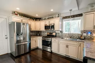 45 N Center St, Hyrum, UT 84319 - Photo 5