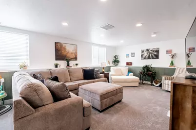 45 N Center St, Hyrum, UT 84319 - Photo 15