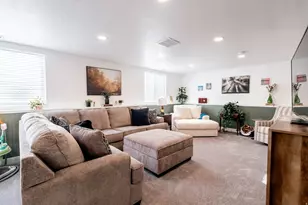 45 N Center St, Hyrum, UT 84319 - Photo 15