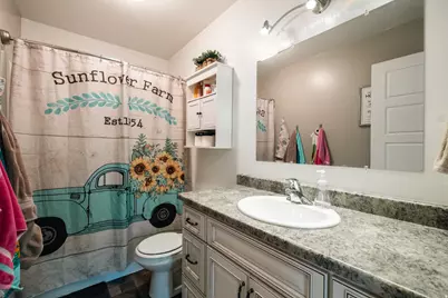 45 N Center St, Hyrum, UT 84319 - Photo 11