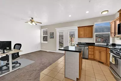 864 N Farmington Xing W, Farmington, UT 84025 - Photo 11
