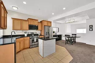 864 N Farmington Xing W, Farmington, UT 84025 - Photo 9