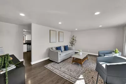 10517 S Larkspur Dr, Sandy, UT 84094 - Photo 5