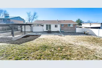 10517 S Larkspur Dr, Sandy, UT 84094 - Photo 17