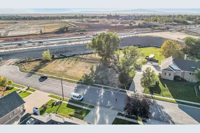 1181 N Set Ct #2, Farmington, UT 84025 - Photo 3