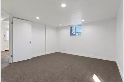 377 N 200 W, Salt Lake City, UT 84103 - Photo 19