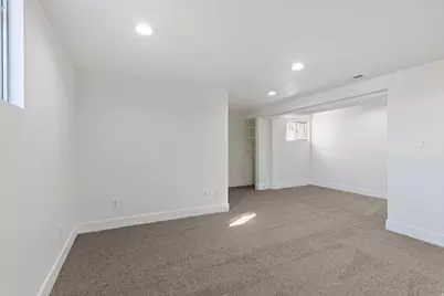 377 N 200 W, Salt Lake City, UT 84103 - Photo 21