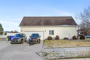1651 N 40 E, Tooele, UT 84074 - Photo 3