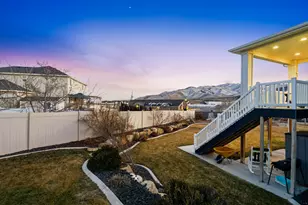 7170 N Honey Field Way W, Eagle Mountain, UT 84005 - Photo 9