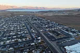 7170 N Honey Field Way W, Eagle Mountain, UT 84005 - Photo 33