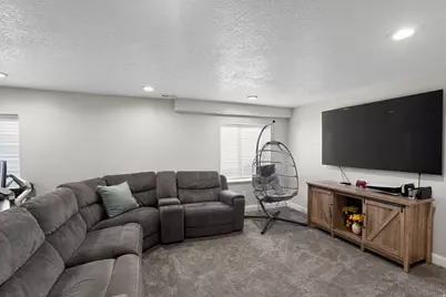 2016 E Cedar Trails Way, Eagle Mountain, UT 84005 - Photo 33