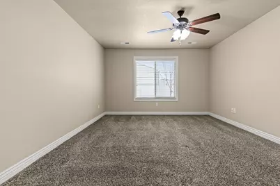 524 Hyde Park Ln, Kaysville, UT 84037 - Photo 15