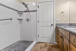 524 Hyde Park Ln, Kaysville, UT 84037 - Photo 17