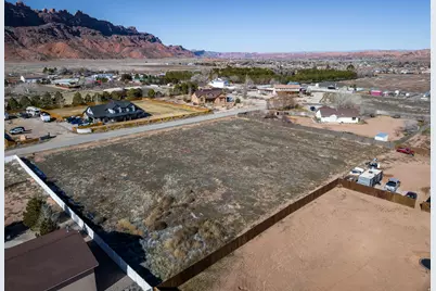 4690 Luna Cir #9, Moab, UT 84532 - Photo 13