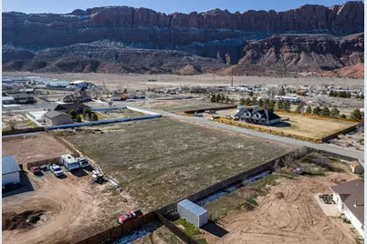 4690 Luna Cir #9, Moab, UT 84532 - Photo 11