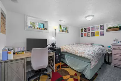 917 N Garden Dr, Orem, UT 84057 - Photo 17