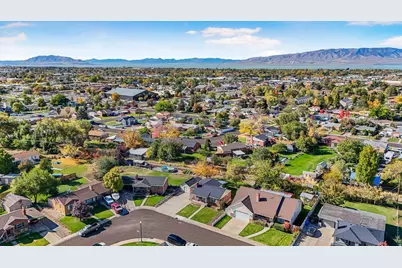 917 N Garden Dr, Orem, UT 84057 - Photo 27