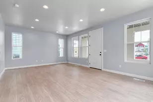 7046 W Swansea Dr, South Jordan, UT 84009 - Photo 7