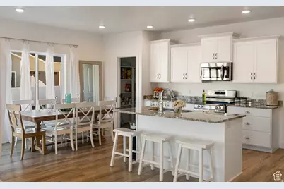 585 W 20 N, Hyrum, UT 84319 - Photo 5