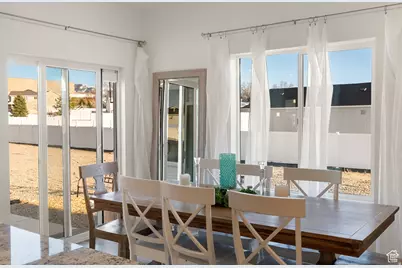 585 W 20 N, Hyrum, UT 84319 - Photo 7