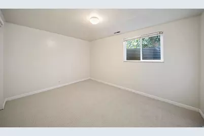 1920 E 7130 S, Cottonwood Heights, UT 84121 - Photo 25