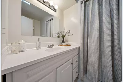 1920 E 7130 S, Cottonwood Heights, UT 84121 - Photo 17