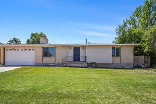 1920 E 7130 S, Cottonwood Heights, UT 84121 - Photo 1