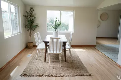 1920 E 7130 S, Cottonwood Heights, UT 84121 - Photo 9