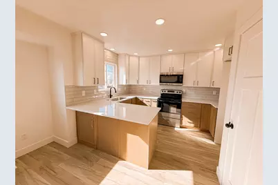 247 W 1925 N, Layton, UT 84041 - Photo 5